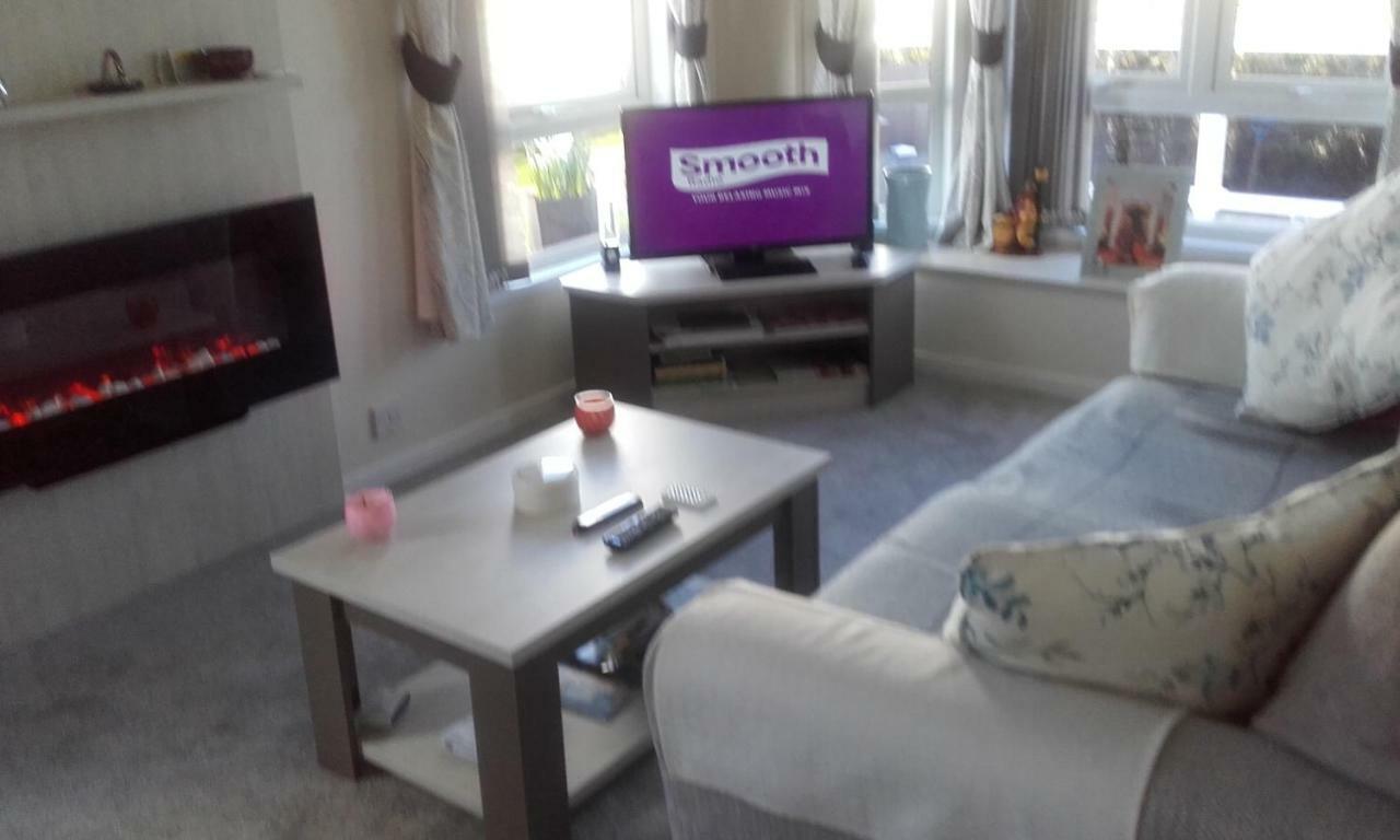 Luxury 6 Berth Lodge At Quince 10 Ferndown Exteriör bild