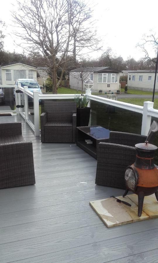 Luxury 6 Berth Lodge At Quince 10 Ferndown Exteriör bild