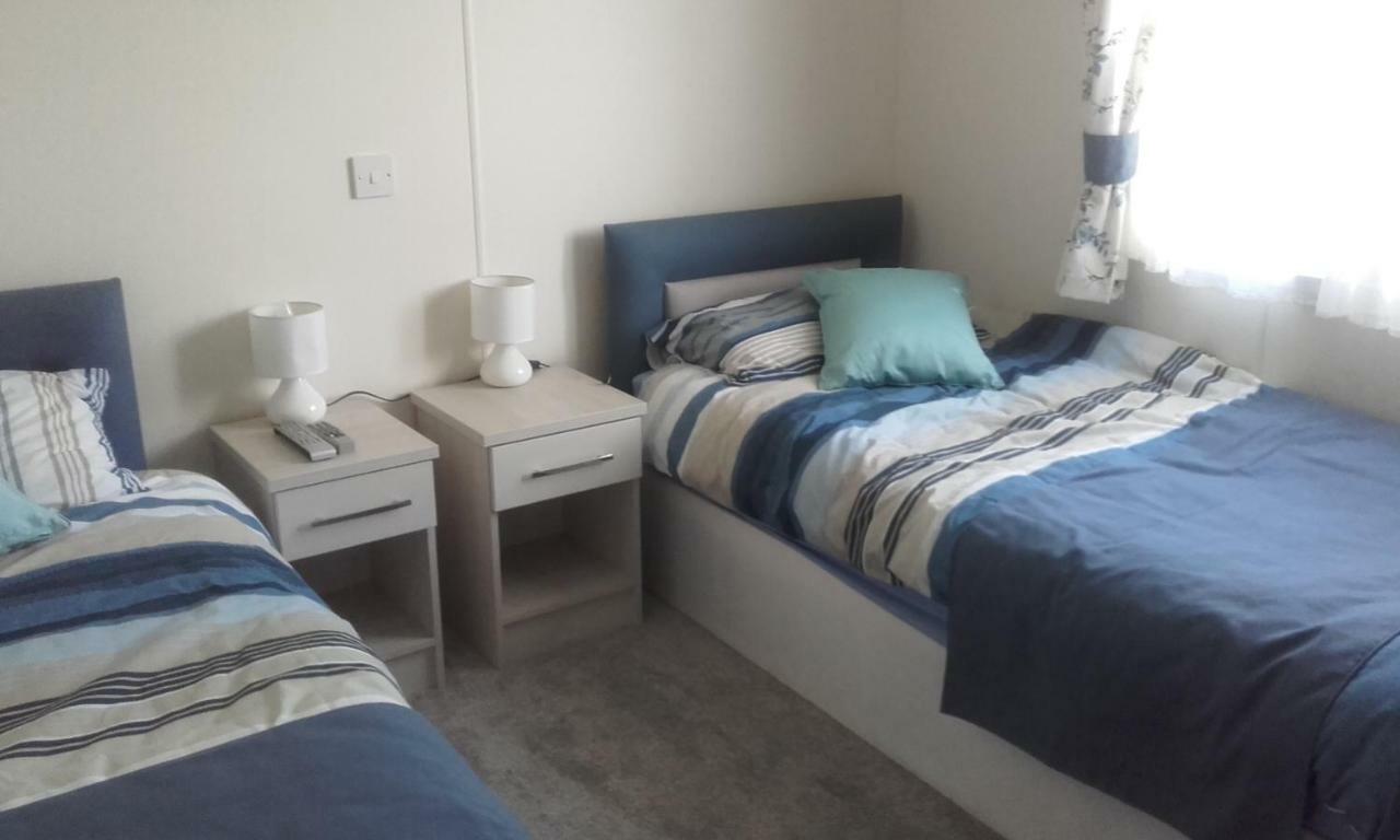 Luxury 6 Berth Lodge At Quince 10 Ferndown Exteriör bild